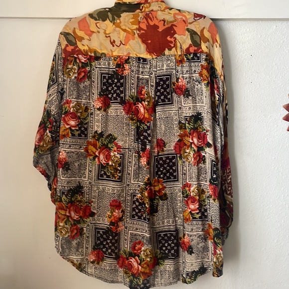 Vintage rayon mixed media patchwork long sleeve button down by Rosey Tomato - Picture 10 of 10
